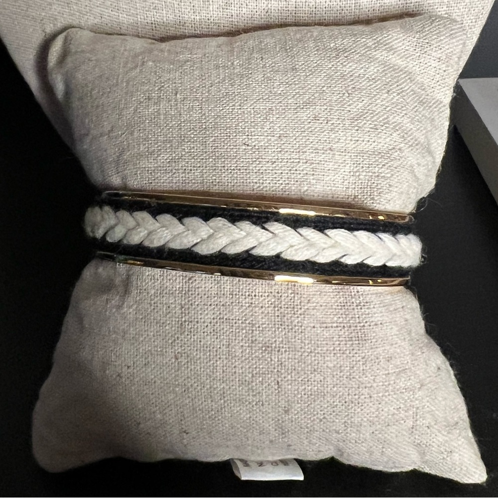 Stella and dot illuminate cuff